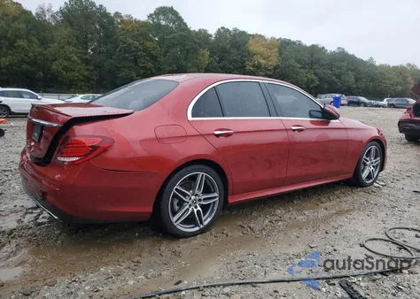 2019 Mercedes-Benz E 300 z USA, uszkodzony, nr VIN WDDZF4JB9KA631894